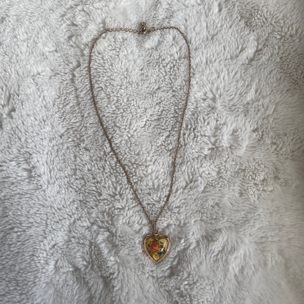 Vintage floral locket
